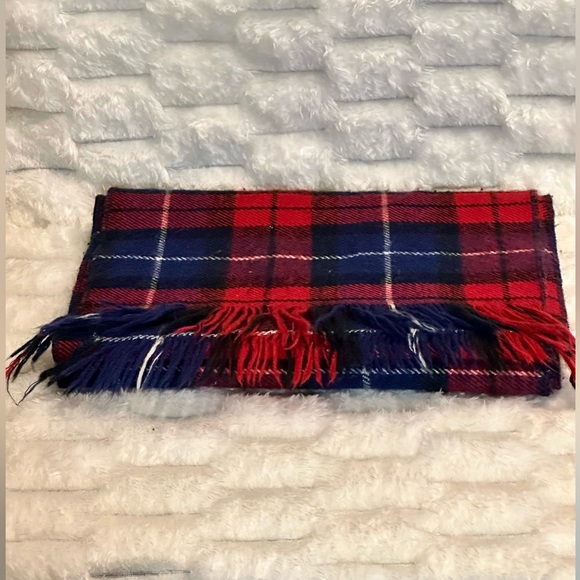 Women Vibrant Plaid Scarf with Fringe - Picture 4 of 5